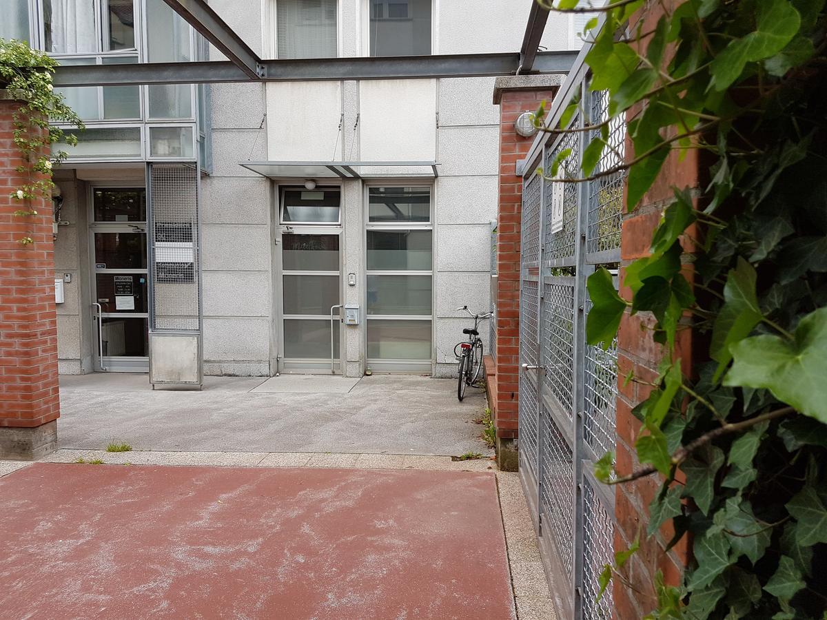 Metelkova Apartment *